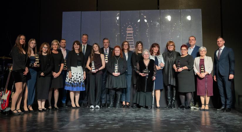 Fény vetült a csendes hősökre – átadták az Odaadó Díjakat