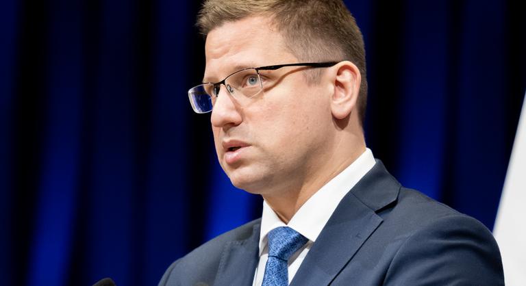 Gulyás Gergely keményen nekiment a DK-nak a határon túli magyarok szavazati jogának eltörlése miatt