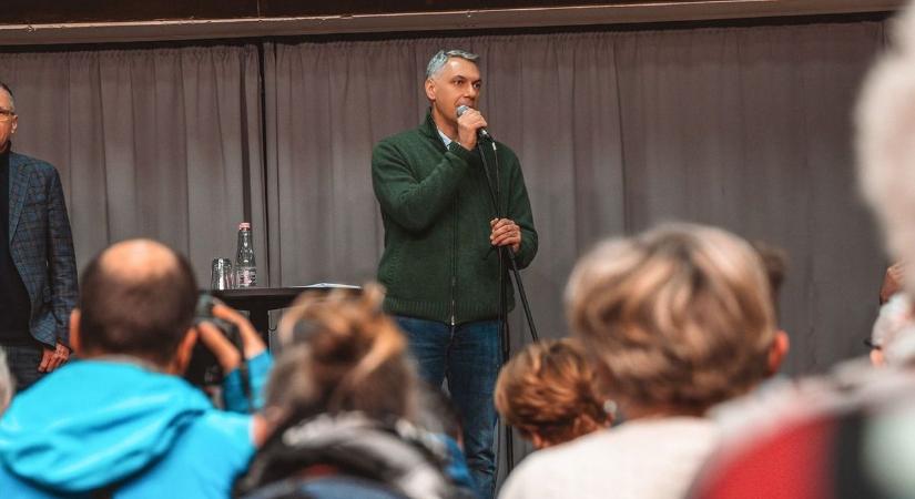 „Mindannyian magyarok vagyunk” – a Roma Sajtóközpont vendége volt Lázár János (VIDEÓ)