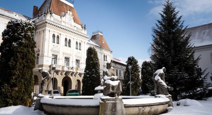 Megoldásokat keres az igazságos adóztatás érdekében a székelyudvarhelyi városvezetés