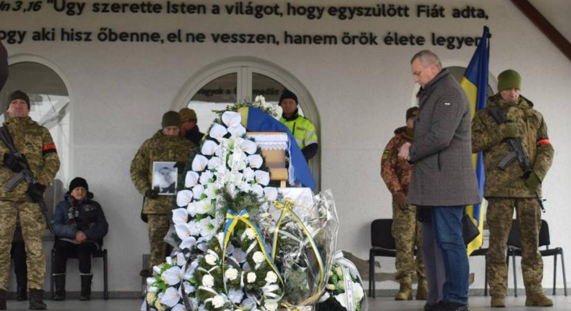 Gáton végső búcsút vettek Komóci György elesett katonától