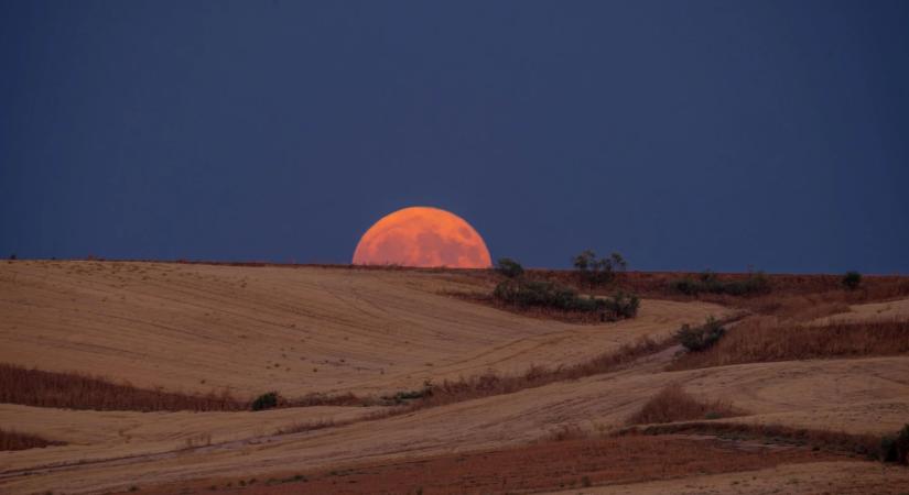 Holdhotel már foglalható: 3,8 milliárd forint egy éjszaka a Holdon?