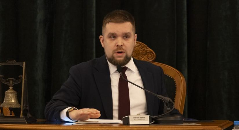 Tanúként hallgatja ki a Rendőrség Pintér Bencét a fideszes miniszteri biztos, országgyűlési képviselőjelölt által felügyelt önkormányzati cég furcsa szerződései ügyében