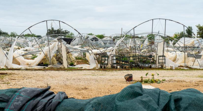 Brutális vihar csapott le ezekre a földekre: hatalmasak a károk