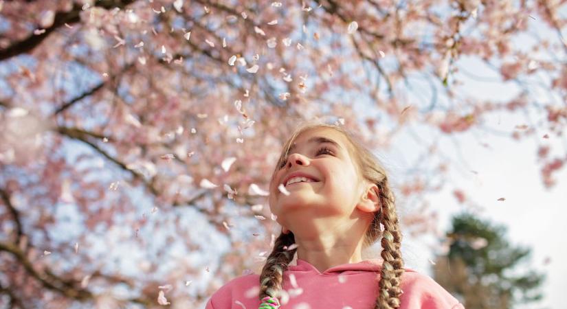 Hamarabb érkezik a tavasz, mint gondolnánk: akár 15 fok is lehet, mutatjuk mikor!