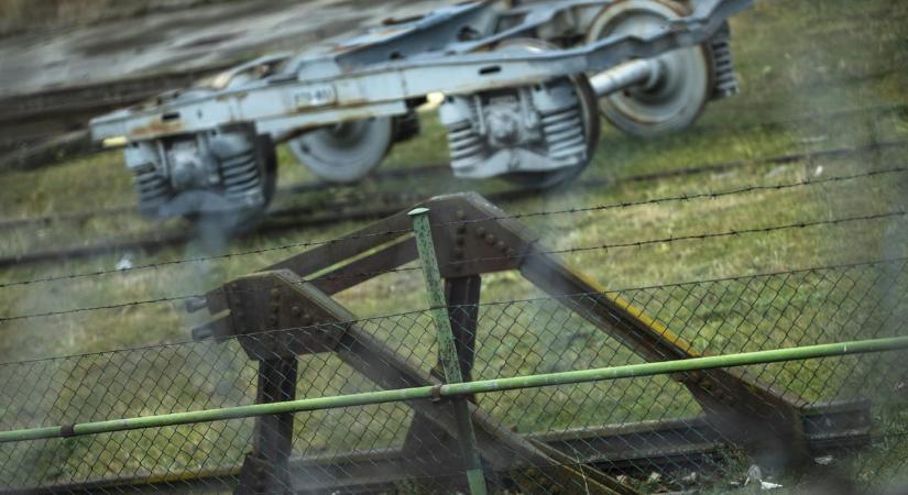 Vonat gázolt Káposztásmegyeren