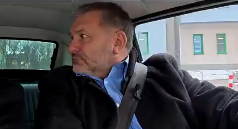 Nem engedett át egy embert a zebrán, megbírságolták a lengyel igazságügyi minisztert