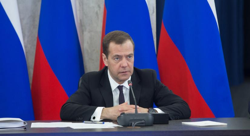 Dmitrij Medvegyev szerint akár fel is akaszthatják Zelenszkijt