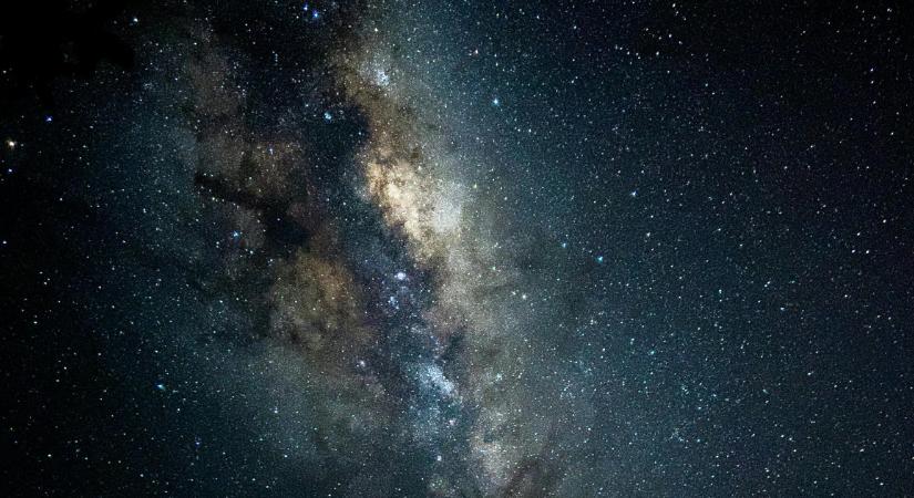 4 csillagjegy, aki vonzza a szerencsét és a pénzügyi sikert február 8-ig - az Oroszlán telihold és a Kos Vénusz erős energiái most nekik kedveznek