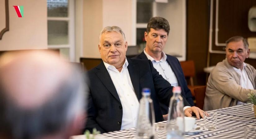 Orbán Viktor képeken is megmutatta az országjárást