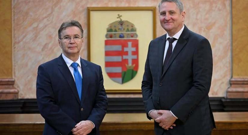 Vágner Ákos sietett Pajtók Gábor segítségére az egri fideszes belső harcban