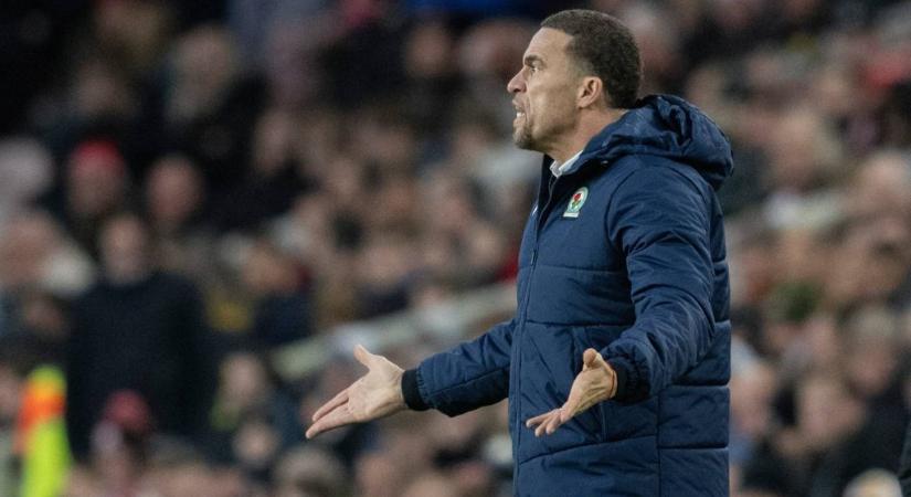 Új edzőt kap a magyar futballválogatott kapusa