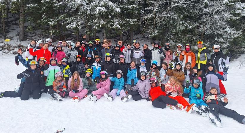 Sítáborban jártak Ausztriában a mosonmagyaróvári mórások - fotó