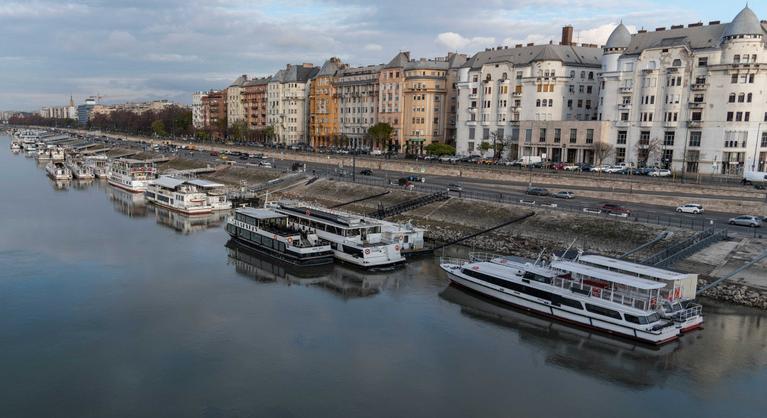 Lázad a XIII. kerület vezetése, zárt ülést tartottak a „bulihajók” ügyében