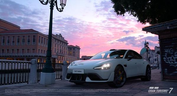 Már a digitális versenypályákat is meghódíthatja a Xiaomi SU7 Ultra