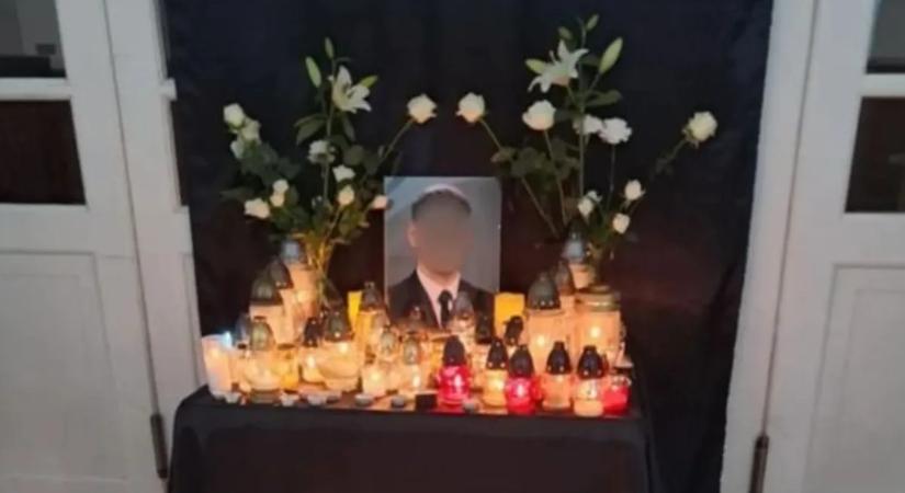 "Minden perc fáj, mert nem vagy itt" - Szívszaggató: így tiszteleg focicsapata a sportbalesetben elhunyt Máté előtt