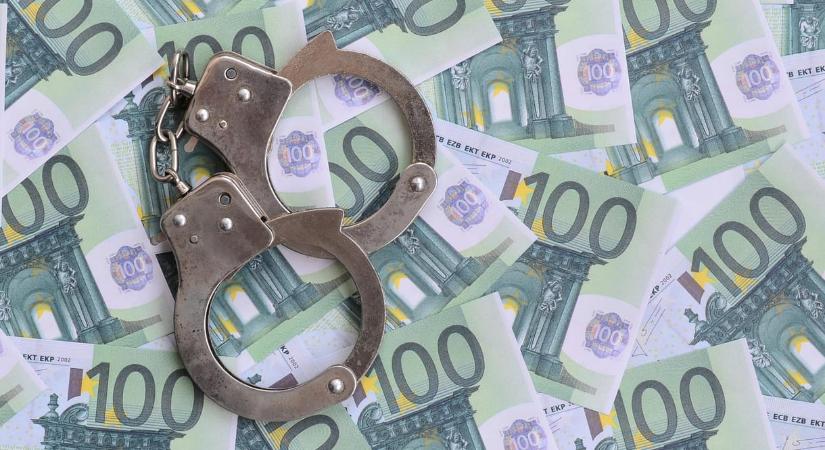 Tagadta bűnösségét a kolumbiai drogszervezet pénzének mosásával vádolt magyar nő