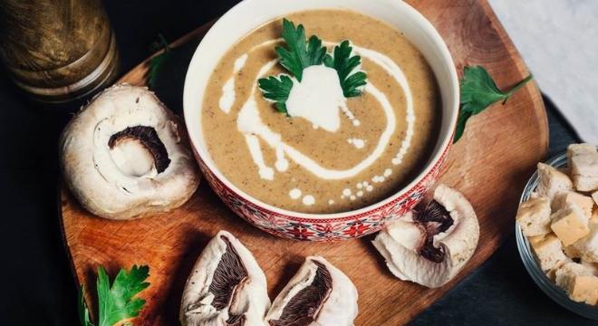 Alakbarát gombakrémleves selymesen, kiadósan