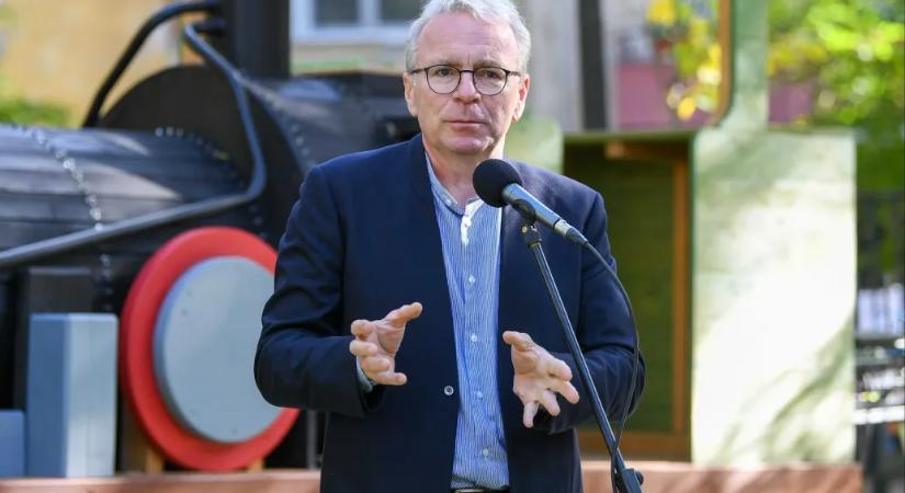 Kovács Gergely: Pokorni sofőrje havi 32 ezerért bérel egy 35 négyzetméteres önkormányzati lakást az Orbánhegyi úton