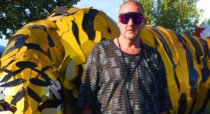 Lakatos Márk eladja imádott balatoni nyaralóját, hihetetlen összeget kér érte