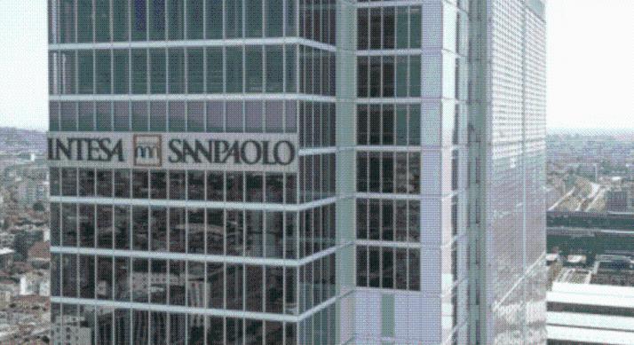 Rekordnyereséget ért el az Intesa Sanpaolo – Bőkezű kifizetések és ambiciózus tervek jönnek