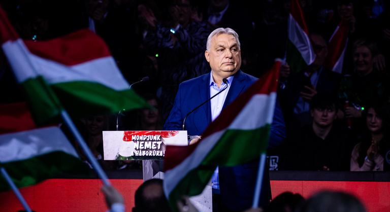 Orbán Viktor: A Tisza Párt az Európai Néppárttal együtt a vétójog megszüntetését és katonai uniót támogat