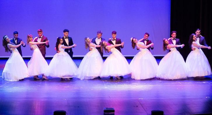 Olyan történt egy Nógrád vármegyei iskola szalagavatóján, amitől mindenkinek elakadt a szava