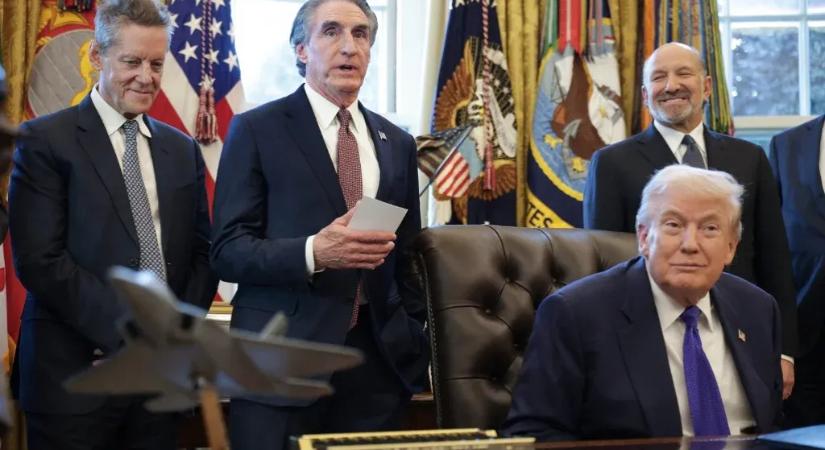 Kritikusásvány-készlet létrehozását jelentette be Donald Trump