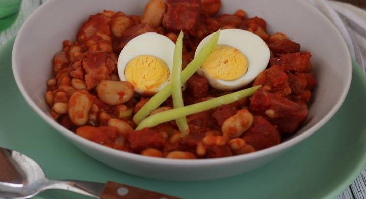 Füstölt tarjás babragu: ínyenc egytálétel villámtempóban