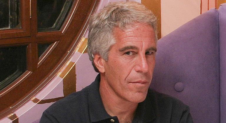 Egy nyilvánosságra hozott interjúban Jeffrey Epstein beismerte, hogy szexuális ragadozó