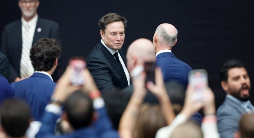 A valaha volt legnagyobb vállalati egyesülést hajtotta végre Elon Musk