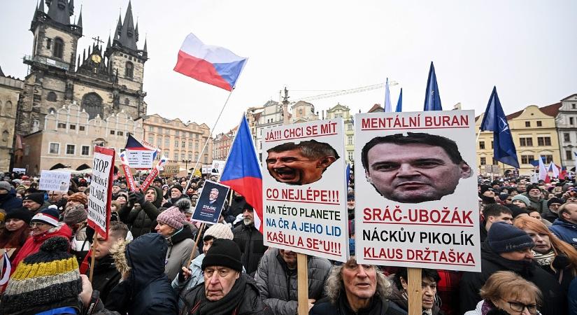 Cseh káosz, magyar tanulság: botrány ide vagy oda, Prága jobban áll
