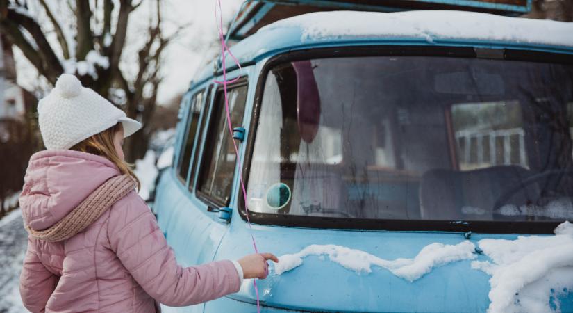 Fordulat jön az időjárásban: az ország nagy részén káoszt okozhat a keddi ónos eső
