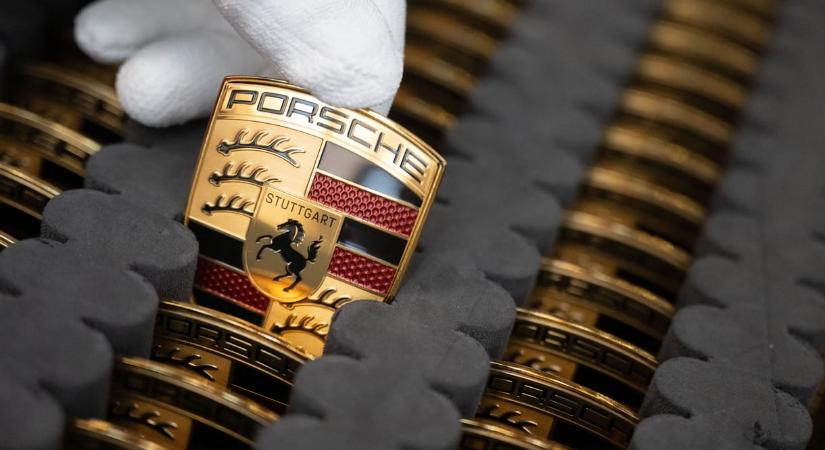 Felszámolja töltőhálózatát a Porsche Kínában és a kereskedései harmadát is bezárja