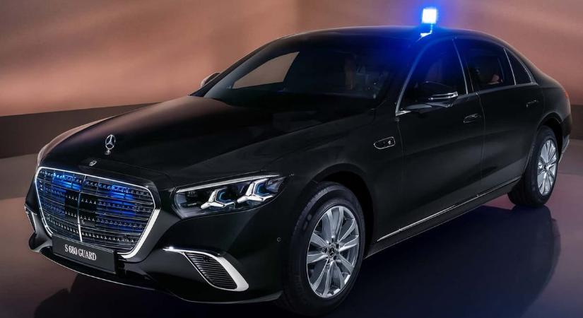 Itt a V12-es, 4,2 tonnás új über Mercedes S-osztály