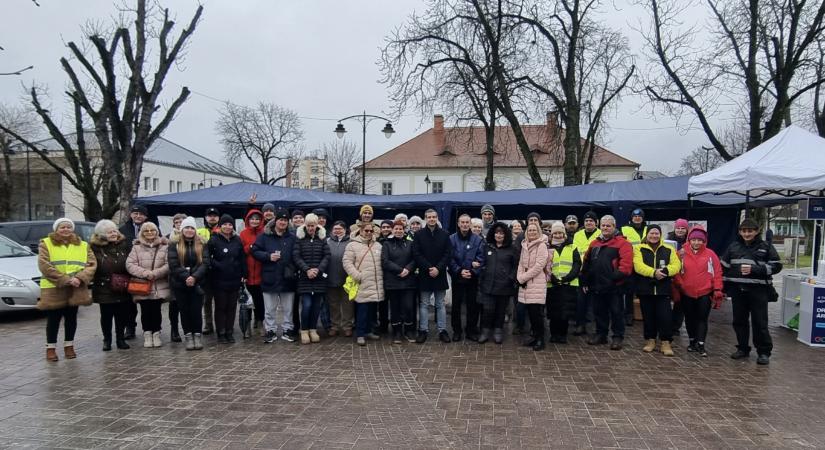 Egy tiszás képviselő szerint kiszállt a NAV a Tiszát támogató vállalkozókhoz Hatvanban
