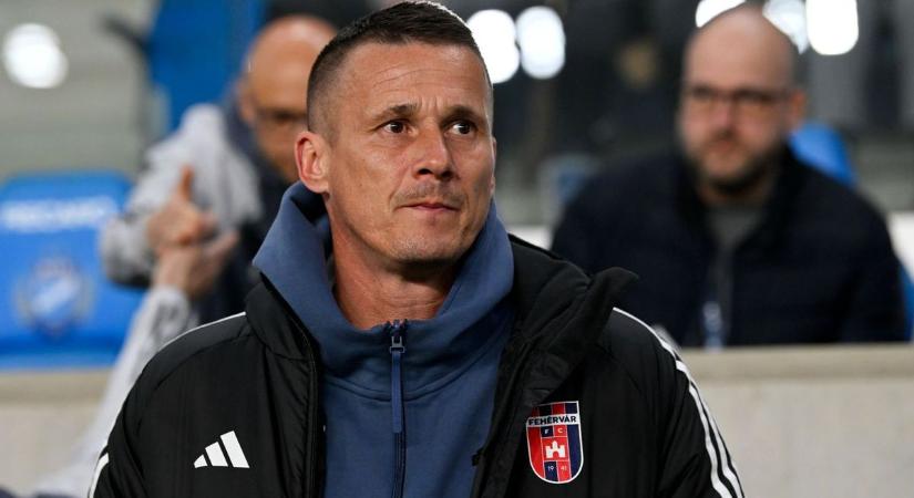 Megkérdezte a fehérvári edző a kamerák előtt, hogy el kell-e törni játékosa bokáját