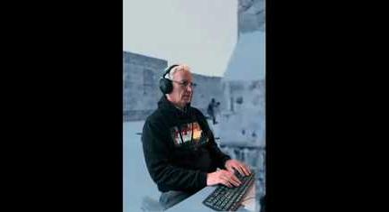 „Inkább hagyjuk” – Soltész Miklós pár másodperc után feladta a Counter-Strike-ot