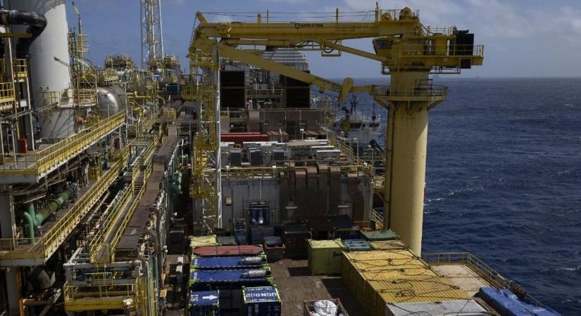 Rettegnek a románok az oroszoktól, bármi áron megvédenék tengeri gázprojektjüket – hihetetlen fegyverkezésbe kezdtek