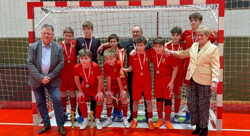 A dunaújvárosi labdarúgás kiemelkedő alakjára emlékeztek