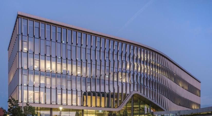 Japán céggel szövetkezik a Richter a nők érdekében