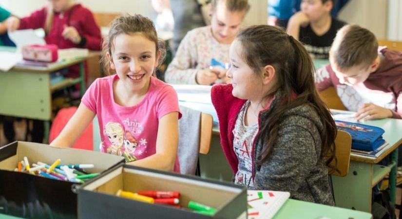 Ilyen hosszú pihenő ritkán van: ennyi szünet vár a diákokra