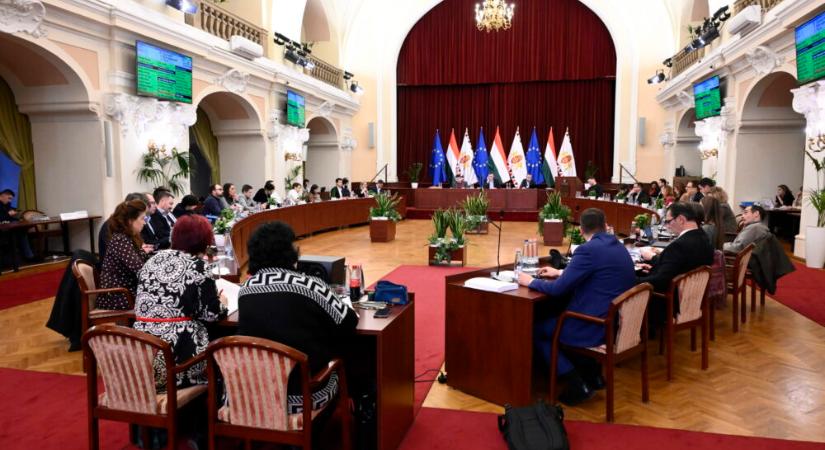 Sára Botond: Helyreállítjuk a főváros törvényes működését