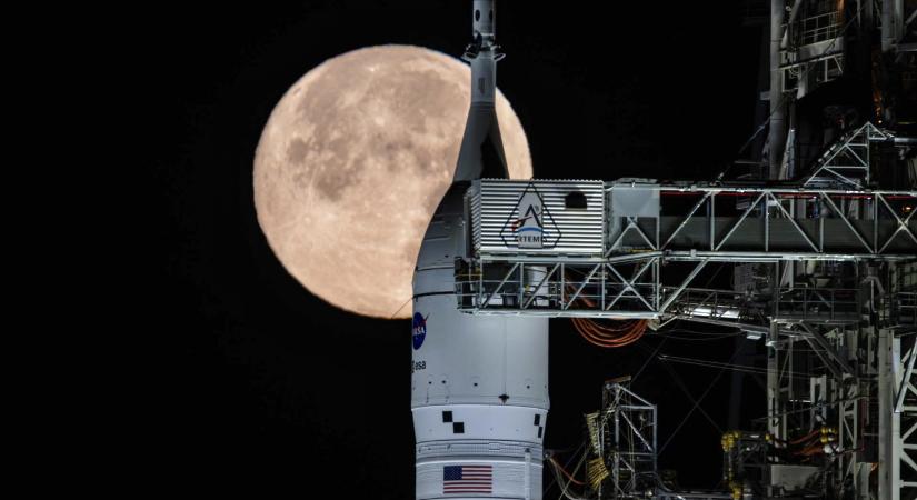 Márciusra halasztja az Artemis–2 holdrepülést a NASA
