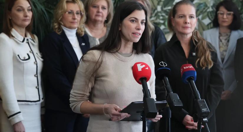 Szentkirályi Alexandra: Elképesztő az a kétszínűség, amit a baloldalon látunk