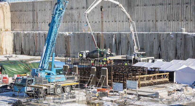 Történelmi pillanat: önthetik Pakson az „első betont”, ezzel hivatalosan is kezdődhet a Paks II. építése
