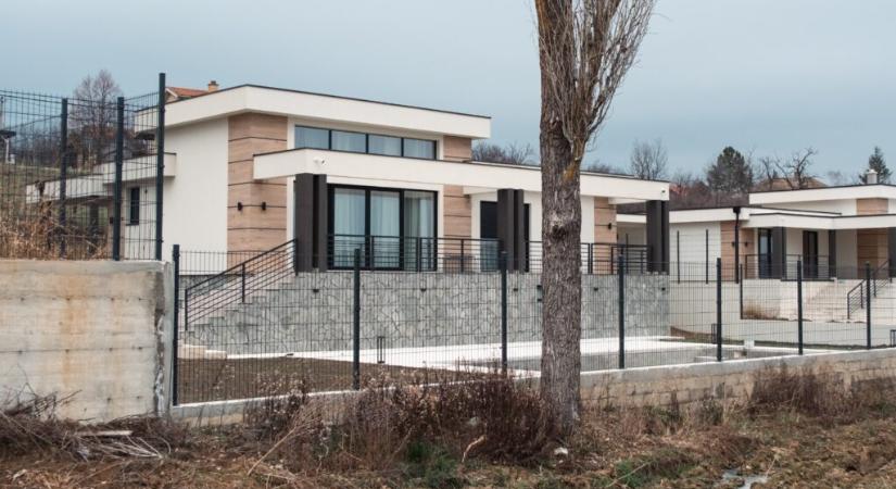 Miből futja luxusvillára a szerb terrorelhárítás parancsnokának?