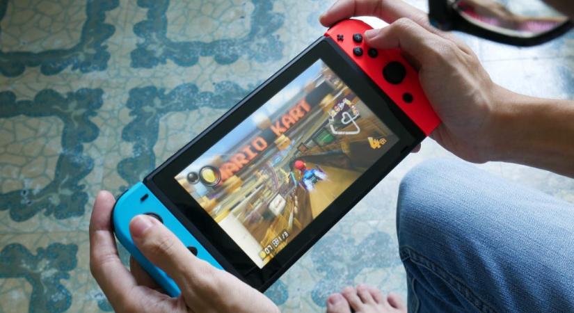 Már a Switch a Nintendo legnépszerűbb konzolja, de a PlayStation 2 trónja még nincs veszélyben