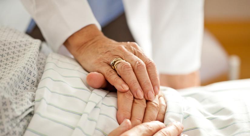 Drámai helyzet Újbudán: 12 fokban vizsgálták az időseket, volt, aki vesegyulladást kapott a hideg miatt