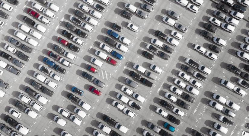 144 milliós foglalás a használtautó-piacon – keményen fellép a NAV